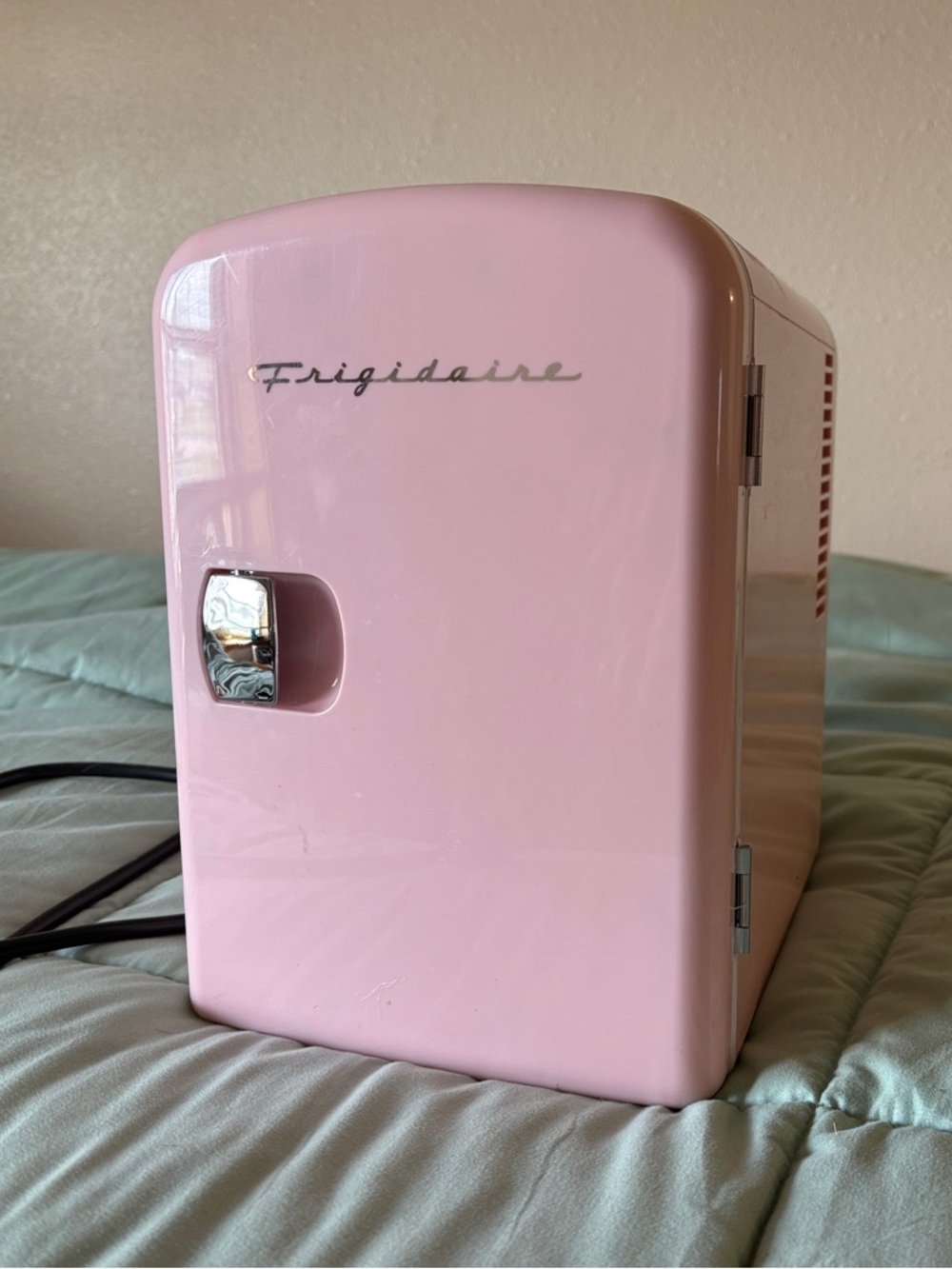 Frigidaire Retro Pink Mini Fridge